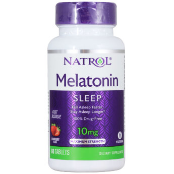 NATROL Melatonin Fast Dissolve Клубника 10 mg (60 таблеток) Melatonin является 100% вегетарианским, не содержащим наркотических веществ снотворным, для облегчения случайной бессонницы. 